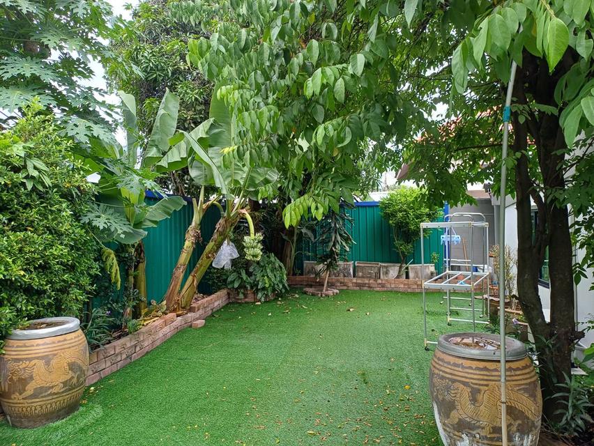 บ้านขนาดใหญ่ พื้นที่ใช้สอยเยอะ แอร์ 8 ตัวขายขาดทุน ใกล้สำนักงานเขตสะพานสูง 7