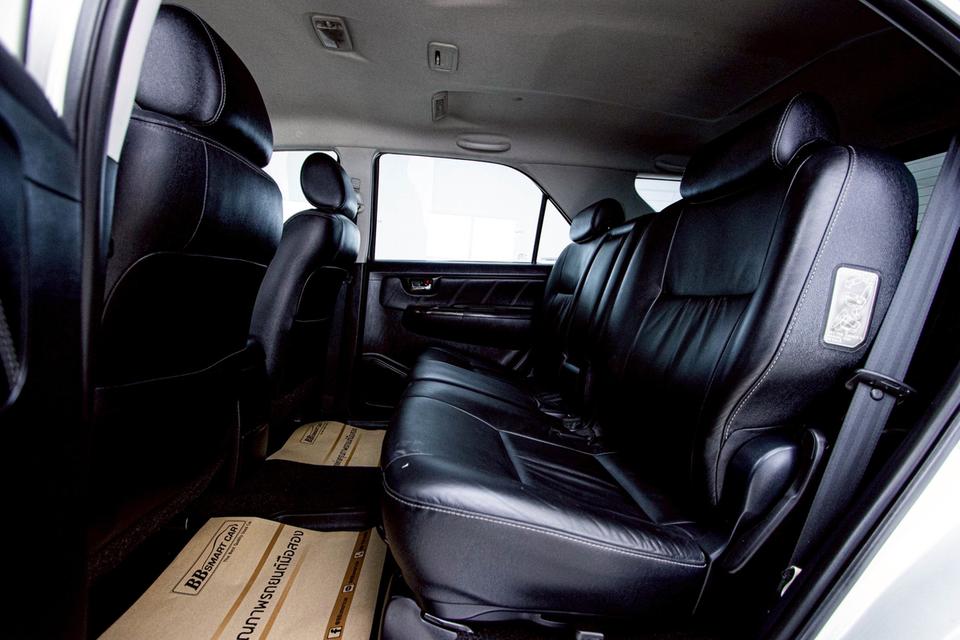✨ TOYOTA FORTUNER 3.0 V AT ปี 2013 ตัวท็อป V รูปที่ 11