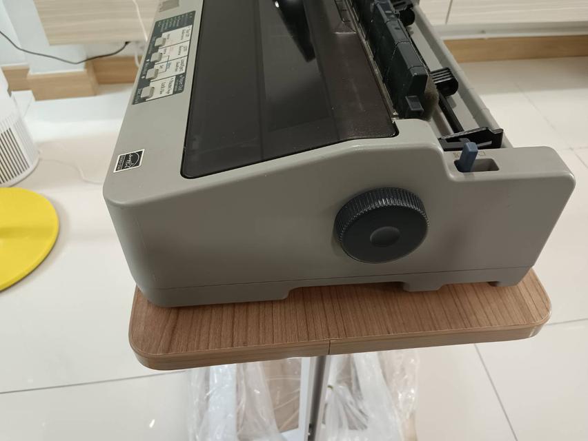 เครื่องพิมพ์ Epson LQ310 สภาพดีมาก พิมพ์ชัดเจน พร้อมแถมหมึกพิมพ์ใหม่1กล่อง และหมึกพิมพ์ที่อยู่ในเครื่อง (เพิ่งเปลี่ยนไป)