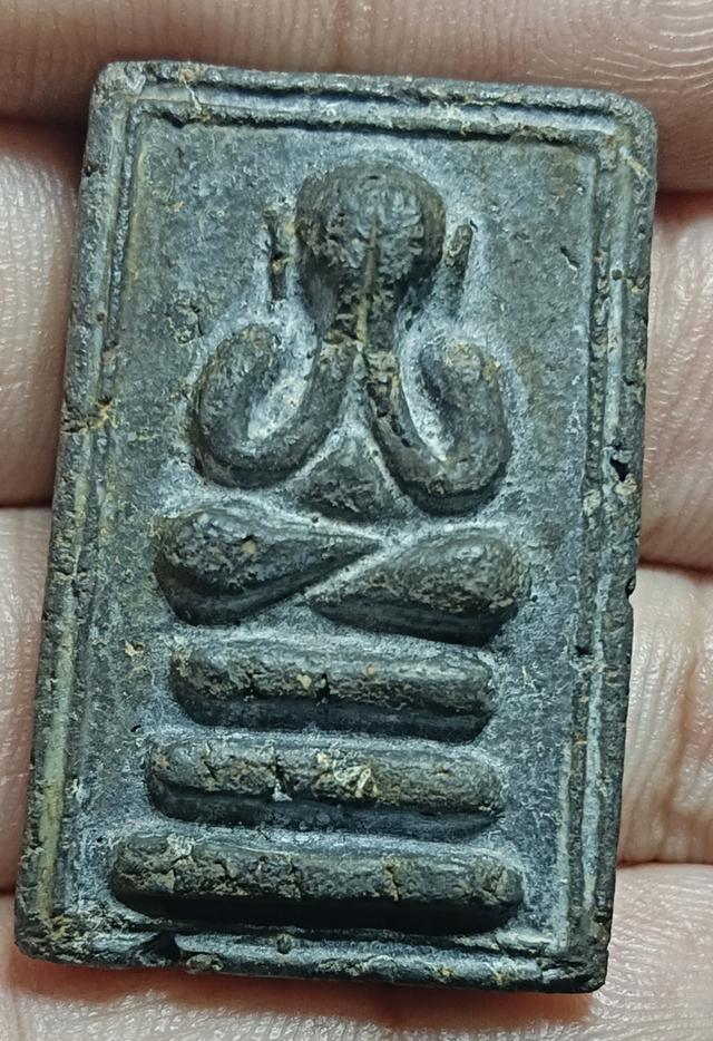 พระปิดตาเจ้าคุณเที่ยง วัดระฆัง