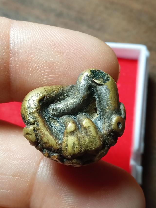 พระปิดตายันต์ยุ่งหล่อเก่า