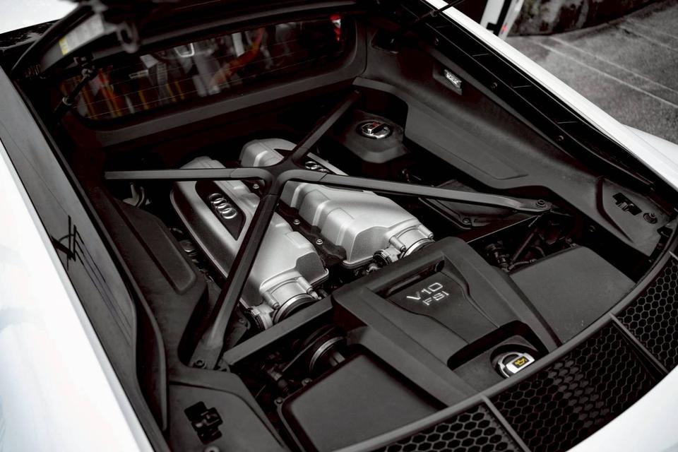 รหัสรถ PR6969 ⬛️🟥Audi New R8 V10  ( Minor Change. 2018) 7