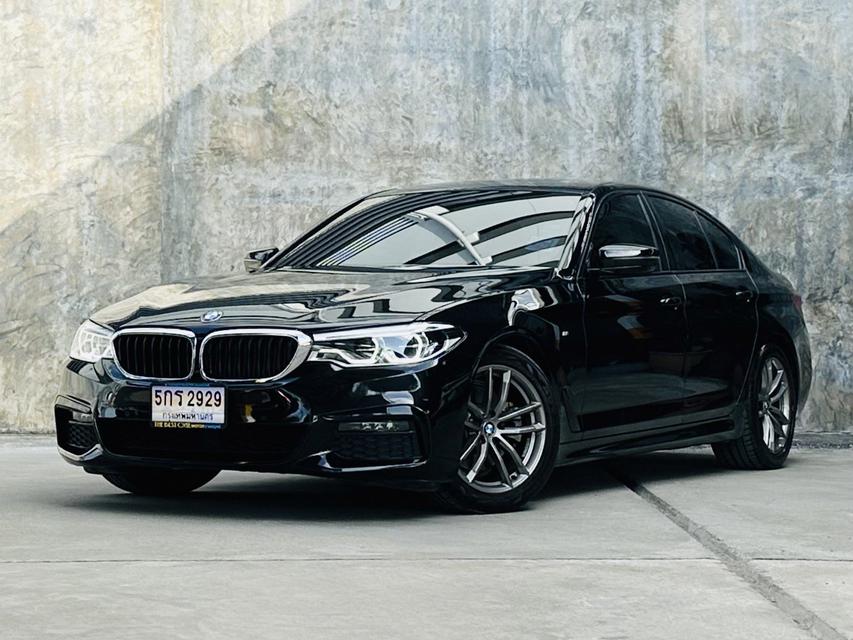 รูป BMW 520d M-SPORT โฉม G30 2018