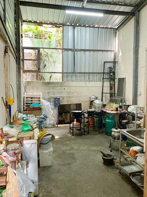 อิมพีเรียลเวิลด์สำโรง 200 ม. .ให้เช่า-ขายตึกแถว 1 นอน 2 น้ำ BTSสำโรง 550ม. 17 ตร.วา. 200 ตร.ม. อาคารพาณิชย์ 3 ชั้น ทำเลค 5