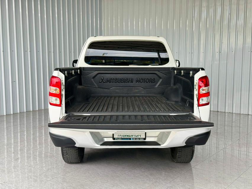 Mitsubishi TRITON 2.4 GLS PLUS CAB รุ่นรองท็อป ปี2017 ดีเซล เกียร์ธรรมดา รูปที่ 9