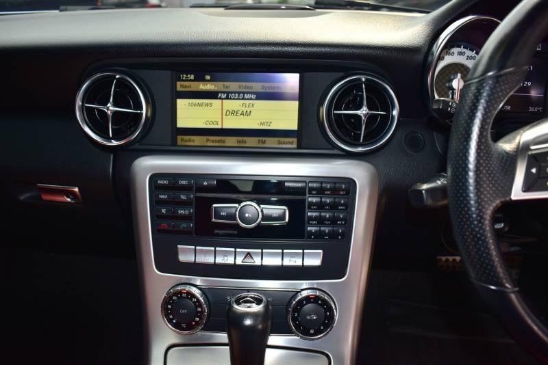 2012 Mercedes-Benz SLK200 BlueEFFICIENCY AMG 1.8 R172  Sports Convertible 13