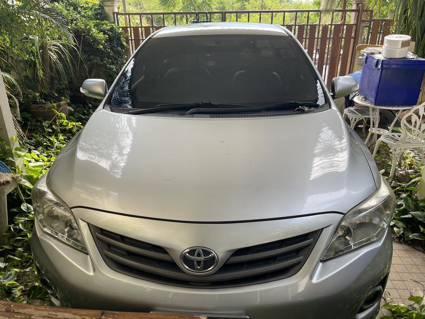 รถ Toyota Altis ปี 2011 ติดแกส NGV จากบริษัท เกียร?กระปุก รถใช้มือเดียว คนใช้เป็นครูผู้หญิง