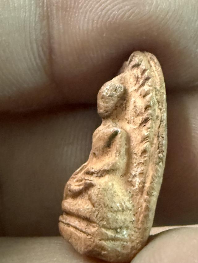 พระรอดลำพูนพิมพ์ใหญ่ 3