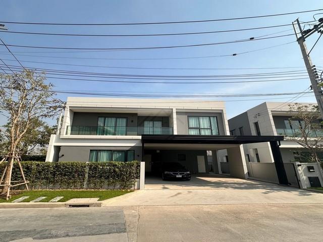 ให้เช่าบ้านเดี่ยว 74.4 ตรว. โครงการ Centro บางนา เฟส1 Size ใหญ่สุด วิวสระว่ายน้ำ