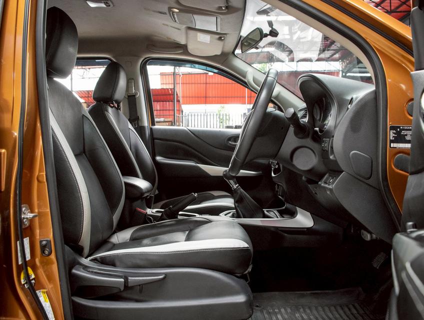 NISSAN NAVARA NP300 2.5 CALIBRE Sportech DOUBLECAB 2016 8