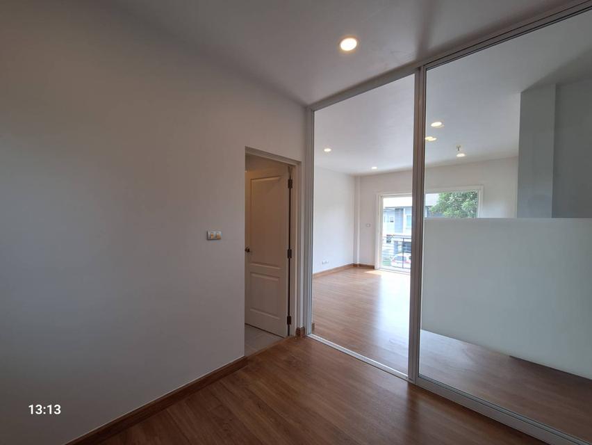 บ้านเดี่ยว เซนโทร วัชรพล ติดถนนสุขาภิบาล 5 หลังมุม ราคาเพียง 7.29 ลบ. 20