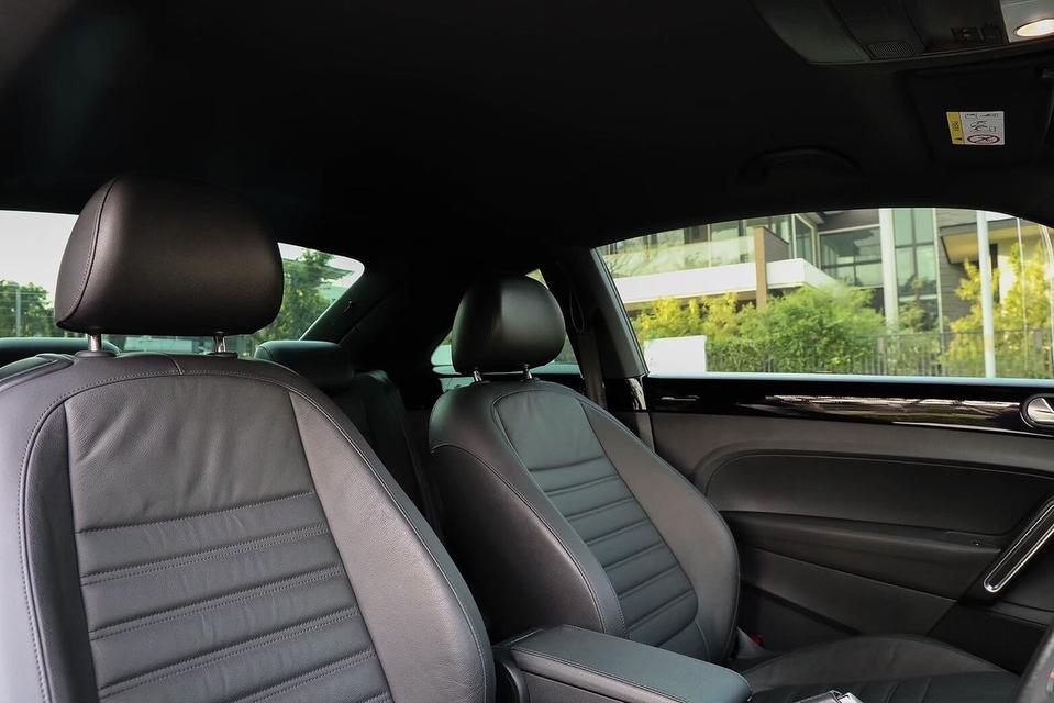 Volkswagen Beetle 1.4 TSI Coupe R-Line 2020 19