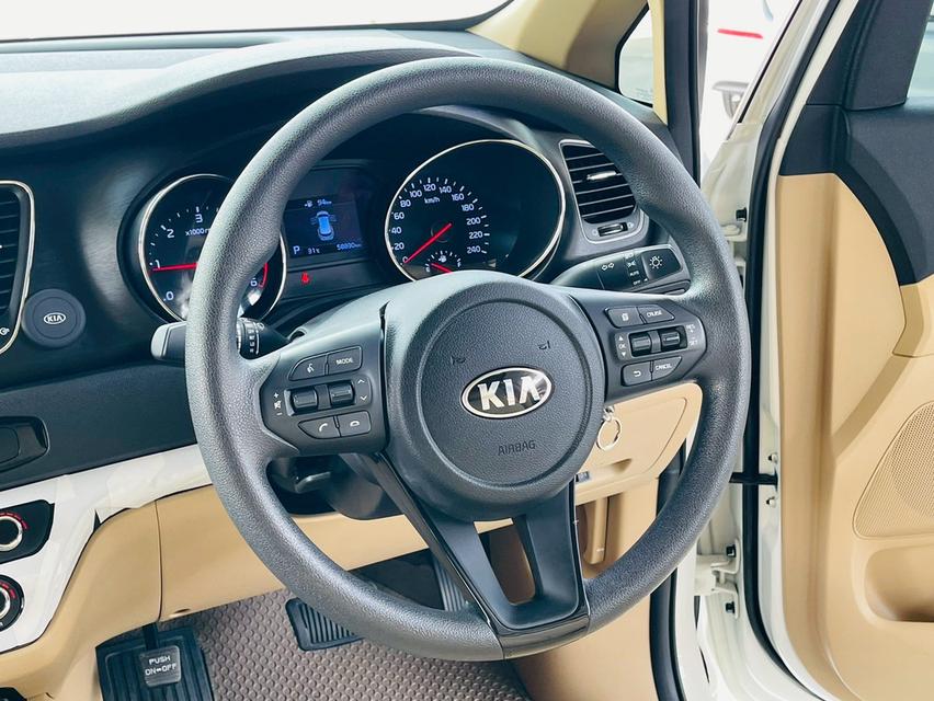 Kia Grand Carnival 2.2LX 8AT 2020  11