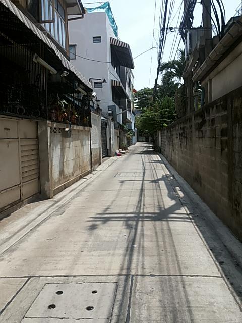 ขายที่ดิน 163 ตรว. แถวสี่แยกพิชัย ถนนนครไชยศรี เขตดุสิต ด้านหลังติดคลองสามเสน บรรยากาศดี สงบร่มรื่น 8