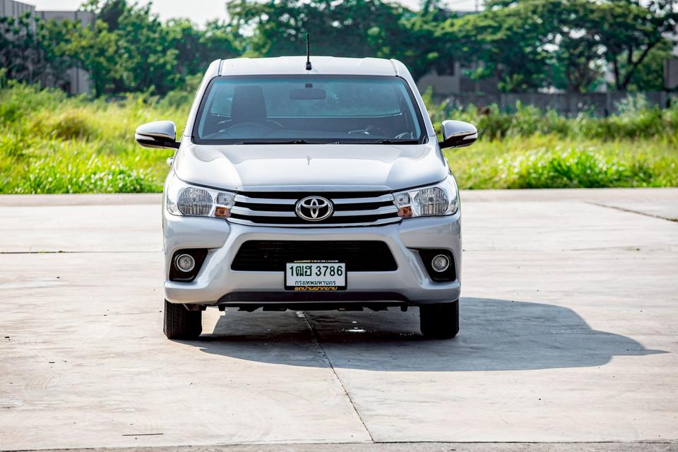 TOYOTA HILUX REVO 2.4 J Plus SMART CAB ปี 2017 สีเทา สวยสภาพดี รูปที่ 2