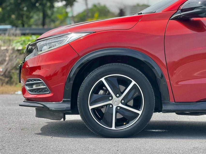 HONDA HRV 1.8 RS TOP SUNROOF (mnc)ปี 19 สีแดง  ออโต้  8