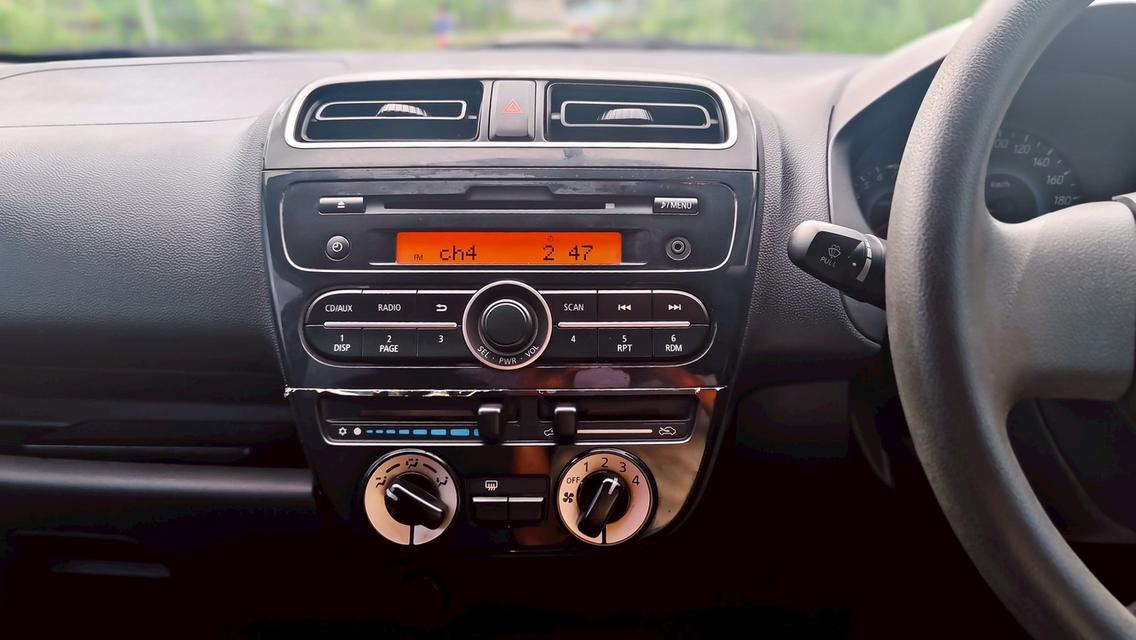 Mitsubishi Attrage 1.2GLX CVT ปี 2013 13