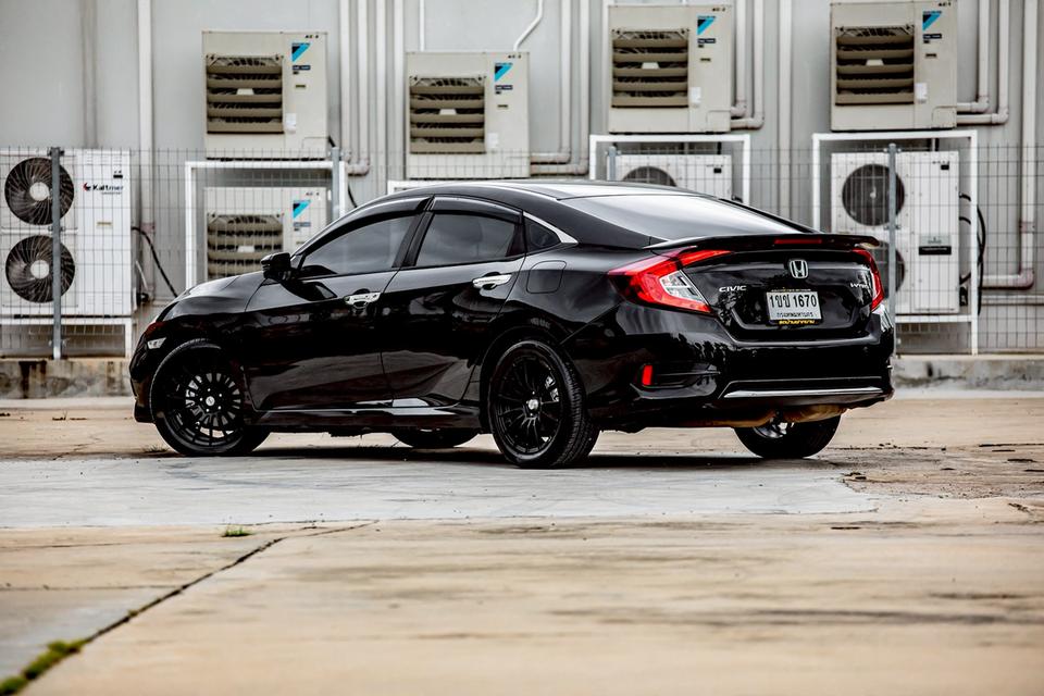 Honda Civic FC 1.8EL ปี 2021 สีดำ มือเดียวป้ายแดง 7