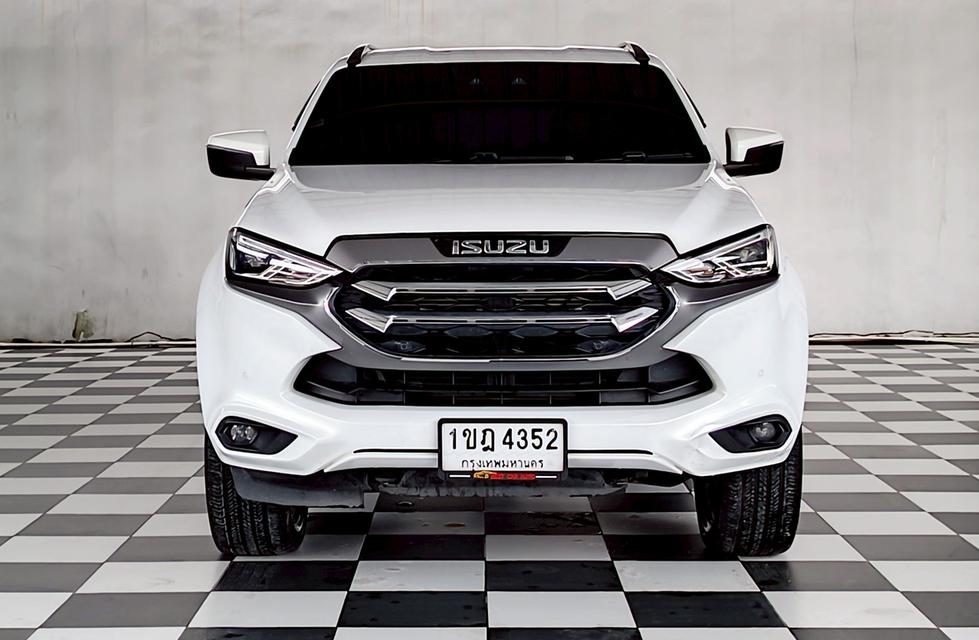 ISUZU MU-X 3.0 ULTIMATE 4WD ปี 2021 Mile 69,937 km. (999,000)