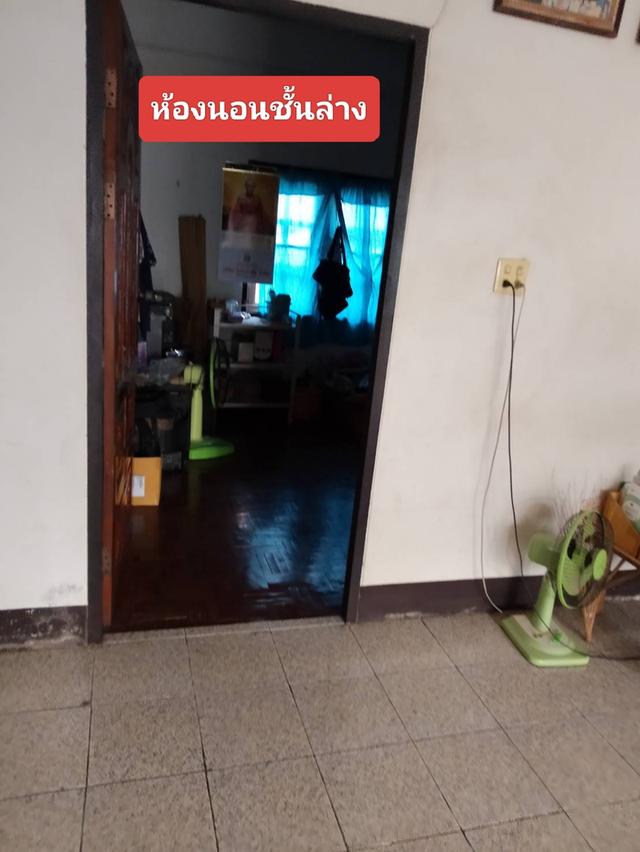 บ้านเดี่ยว 2 ชั้น พร้อมที่ดิน 13