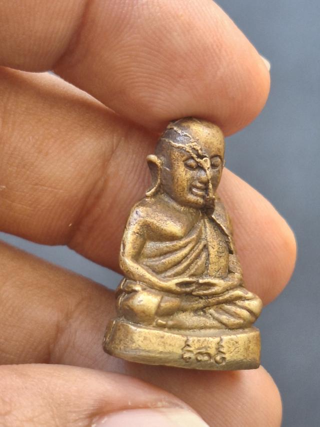 หลวงพ่อเงิน วัดบางคลาน รูปย่อยที่ 4