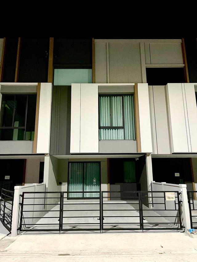 [ให้เช่า] ทาวน์โฮมใหม่เอี่ยม 2.5ชั้นครึ่ง  – Ready to Move In ฟรีอินเตอร์เนตบ้าน ตลอดสัญญา 11
