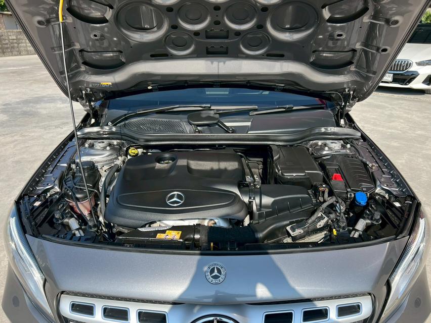ปี 2019 BENZ GLA-CLASS, 200 โฉม W156 ปี14-20 สีเทา เกียร์ออโต้ มือเดียวป้ายแดง รูปที่ 19