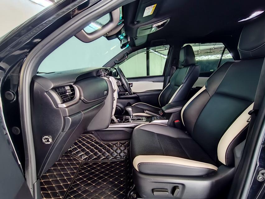 FORTUNER LEGENDER 2.8 4WD ปี 2021  ✅ ฟรีค่าจัด-ค่าโอน ✅ ฟรีประกันภัย ✅ ฟรี พรบ 12