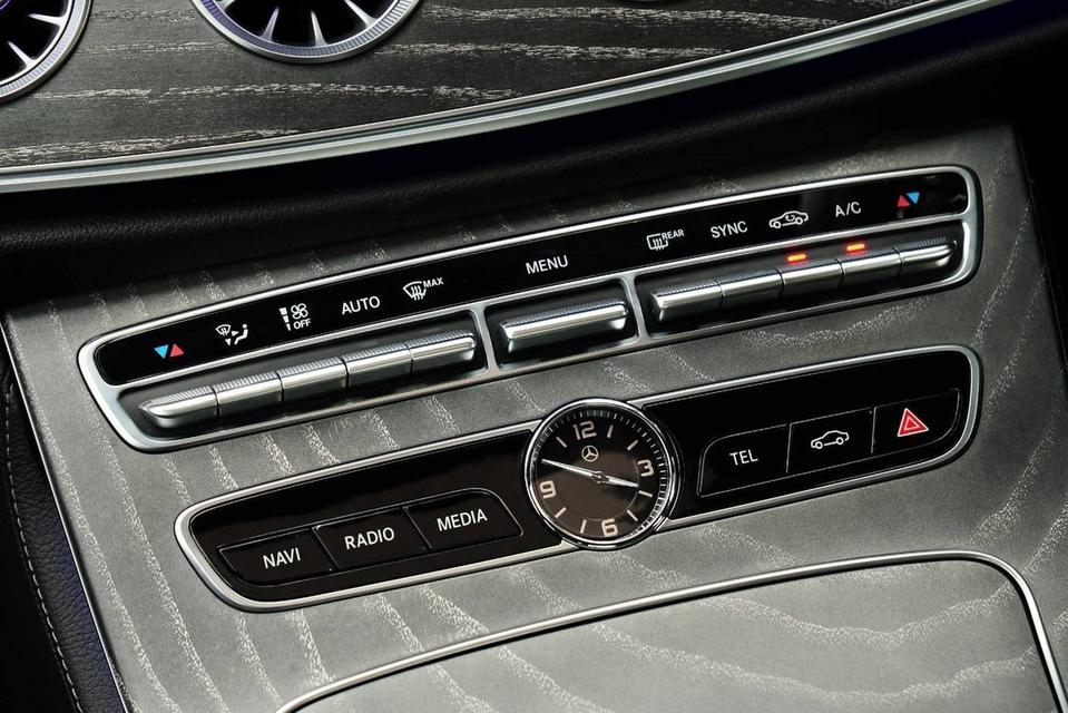 (แจ้งรหัสรถ PR9696) Mercedes Benz (W257) CLS300d AMG ปี 2020 รูปที่ 19