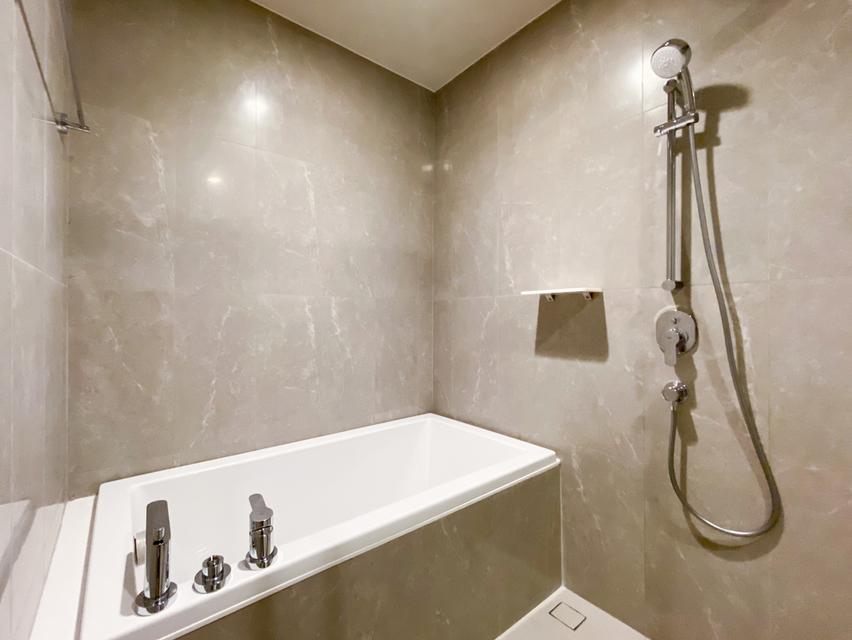 🏢 ให้เช่าคอนโด The Issara Sathorn ห้องมุม 89 ตร.ม. 2 ห้องนอน 2 ห้องน้ำ ชั้น 14 | เพียง 75,000 บาท/เดือน! 18