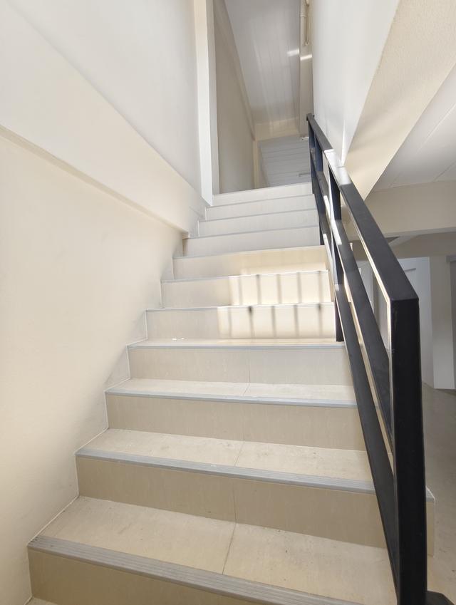 ขายอาคารพาณิชย์ศรีราชา 1 คูหา เส้นสวนเสือศรีราชา ทำเลเหมาะทำธุรกิจ 8