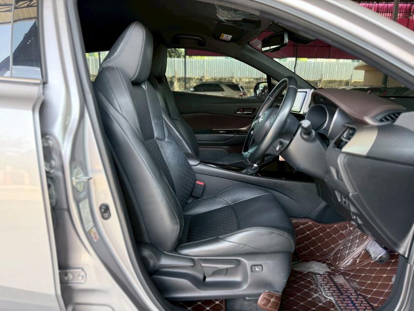 ปี 2018 TOYOTA CHR, 1.8 HV Hi โฉม ปี17-ปัจจุบันสีเทา เครื่องเบนซิน/ไฮบริด ตัวท็อปสุด รูปที่ 8