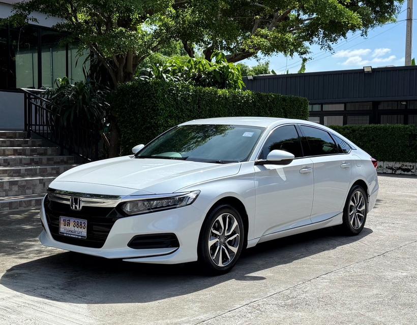 2020 HONDA ACCORD 1.5 EL รถมือเดียวออกป้ายแดง รถวิ่งน้อย เข้าศูนย์ทุกระยะ ไม่เคยมีอุบัติเหตุครับ