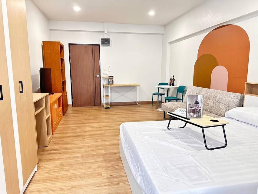 🛋️ คอนโดให้เช่า เข้าอยู่ได้ทันที ให้เช่าคอนโดมิเนียม 1 ห้องนอน  1 ห้องน้ำ 6,500 บาท/เดือน รวมค่าส่วนกลางแล้วนะ 5