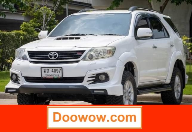 TOYOTA FORTUNER 3.0 V 4WD เกียร์ออโต้ ปี 2012