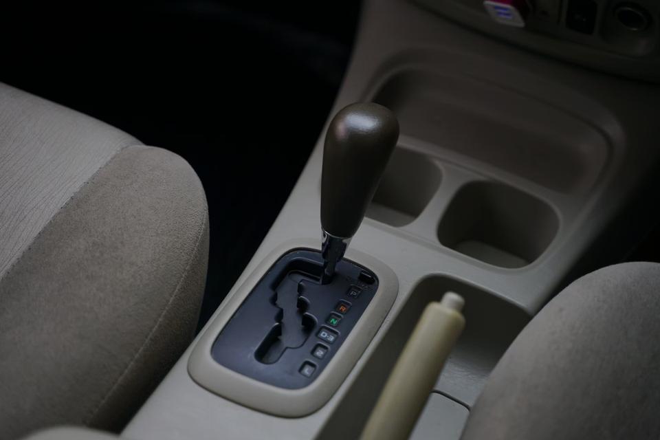 2013 TOYOTA INNOVA 2.0G 11