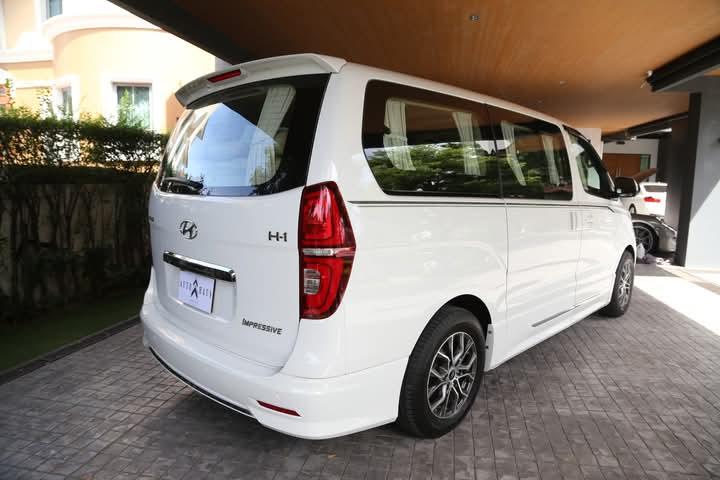 2020 Hyundai H-1 สีขาว 7