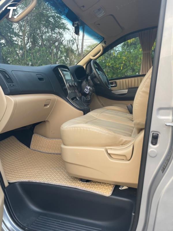 H1 2012  Touring  11ที่นั้ง ราคา 380000 ไมค์152000 กล้องมองหลัง    สนใจ 086-5666-448 ดูรถได้ที่  วงเวียนพระราม5   นนทุบรี Line:    086-5666-448 8
