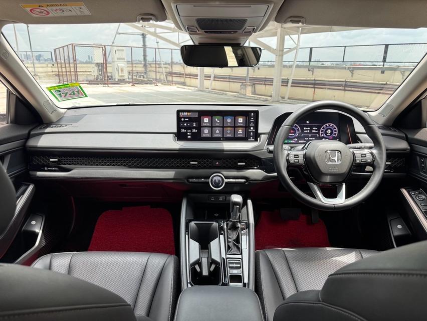 Honda Accord e:HEV ELปี 2023 ไมล์ 45,xxx kmราคา 1,190,000 รูปที่ 9