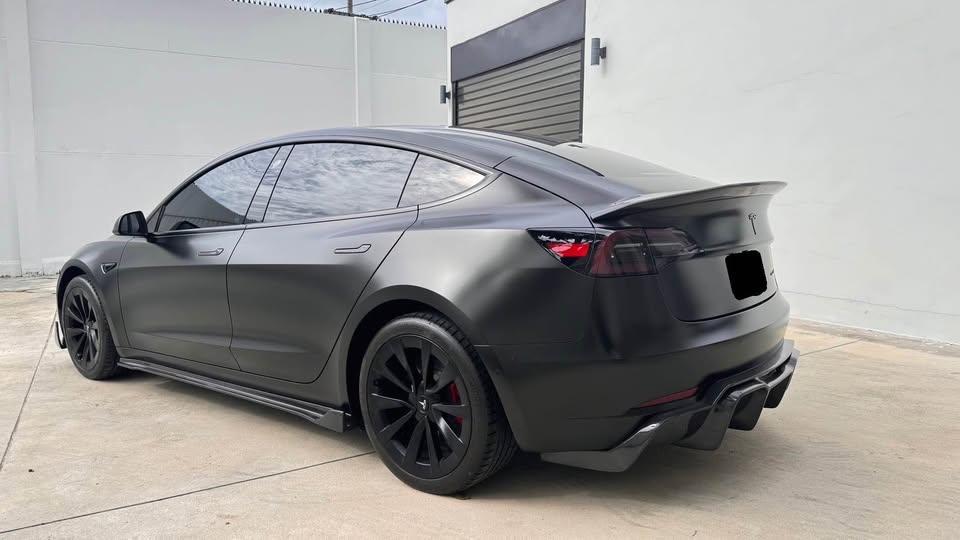 Tesla Model Y รถศูนย์ไทย ปี 23 4