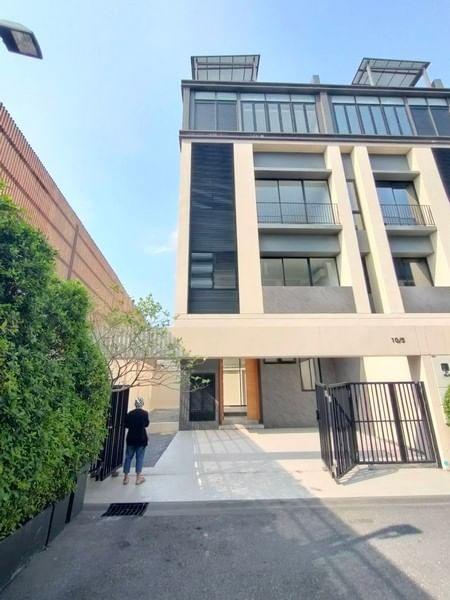 ด่วนหลุดจอง...ให้เช่าทาวน์โฮม 3.5ชั้นย่านThe Nine พระราม9 หัวหมาก รามคำแหง ศรีนครินทร์ พัฒนาการ โครงการไอเรส พระราม 9 Aires Rama 9 ใกล้กับ เดอะไนท์ 15