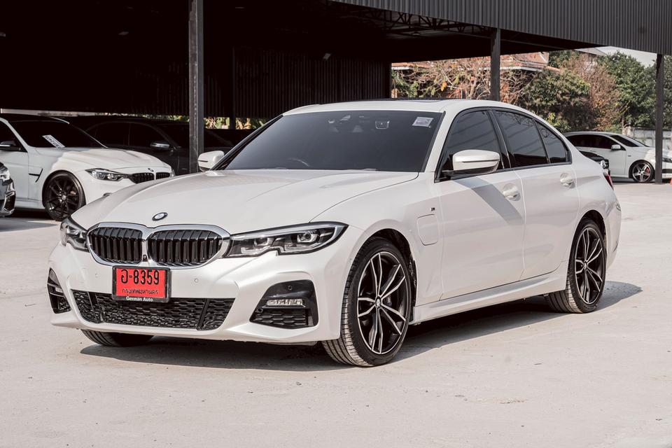 รหัสรถ 67GG2435 BMW 330e g20 MSport ปี 2021