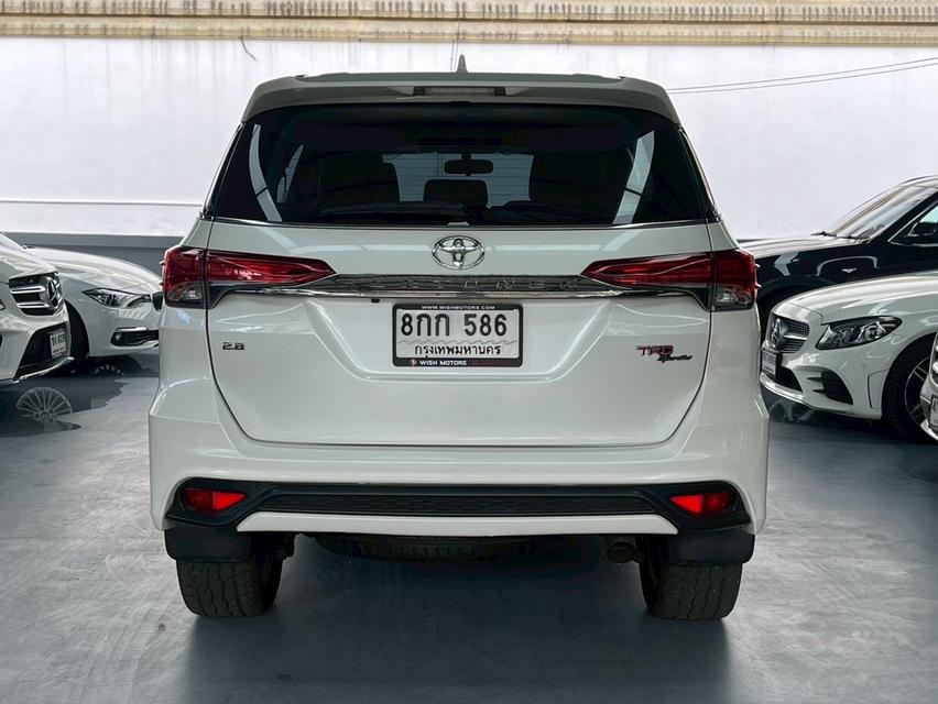 รหัสรถ WMT586 Toyota Fortuner 2.8 TRD Sportivo ปี 2018 รูปย่อยที่ 4