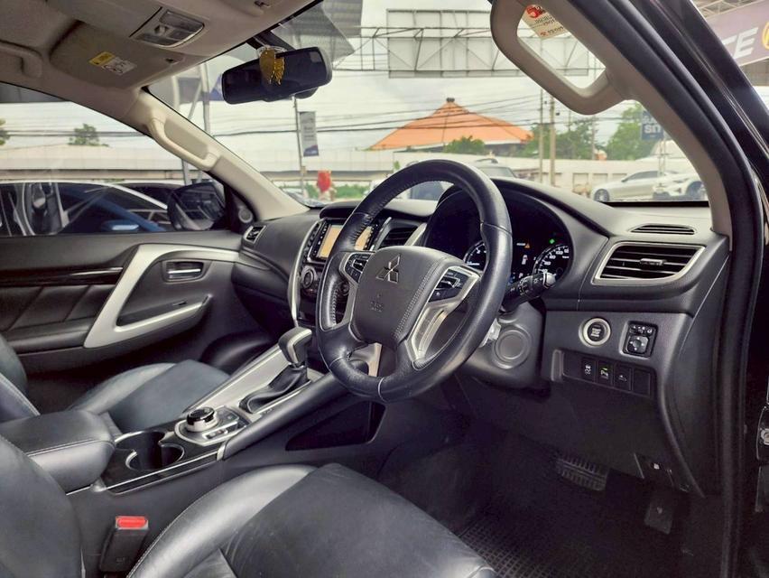 ขาย Mitsubishi Pajero 2.4GT 4WD ปี19 11