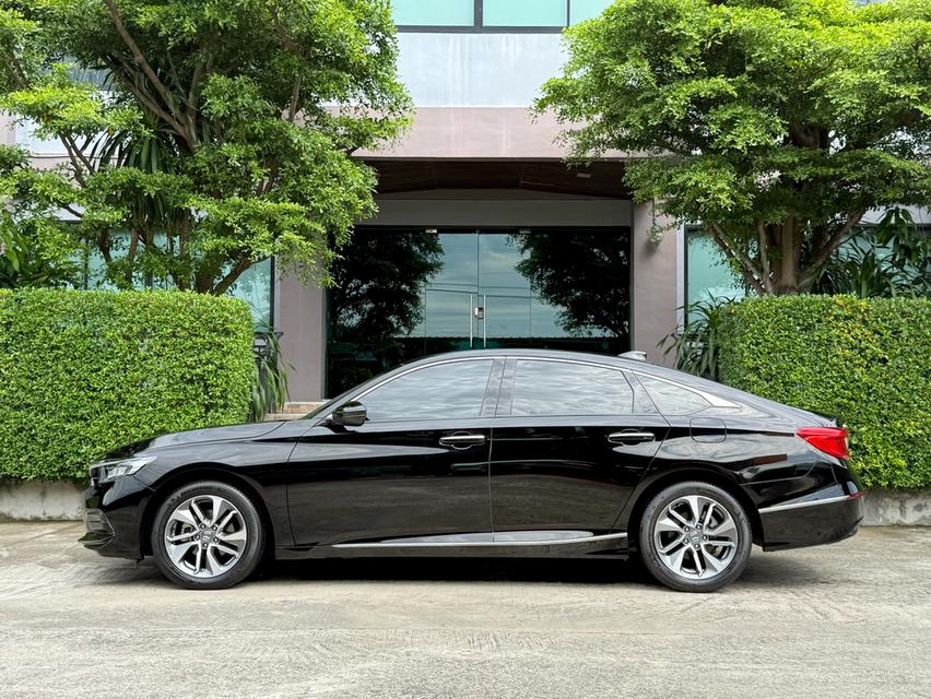 2022 HONDA ACCORD 1.5 TURBO รถมือเดียวออกป้ายแดง วิ่งน้อยเพียง 70,000 กม รถเข้าศูนย์ตรงระยะ รถไม่มีอุบัติเหตุครับ
