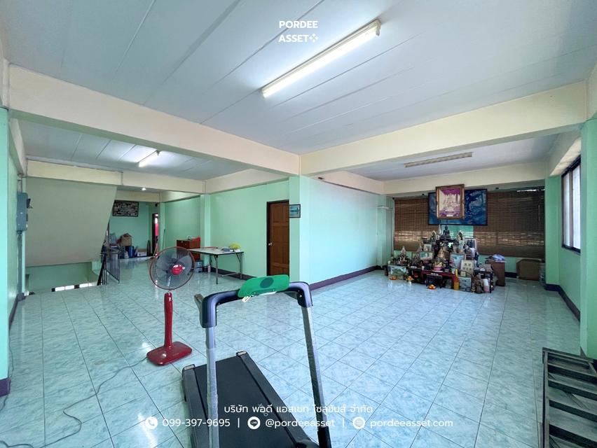 ขาย!! อาคารพาณิชย์ 3.5 ชั้น 2 คูหา ติดถนนบางบัวทอง - สุพรรณบุรี 340 (หลังมุม ขนาด 84 ตร.ว.) ถ.บางบัวทอง-สุพรรณบุรี บางบัวทอง นนทบุรี 8