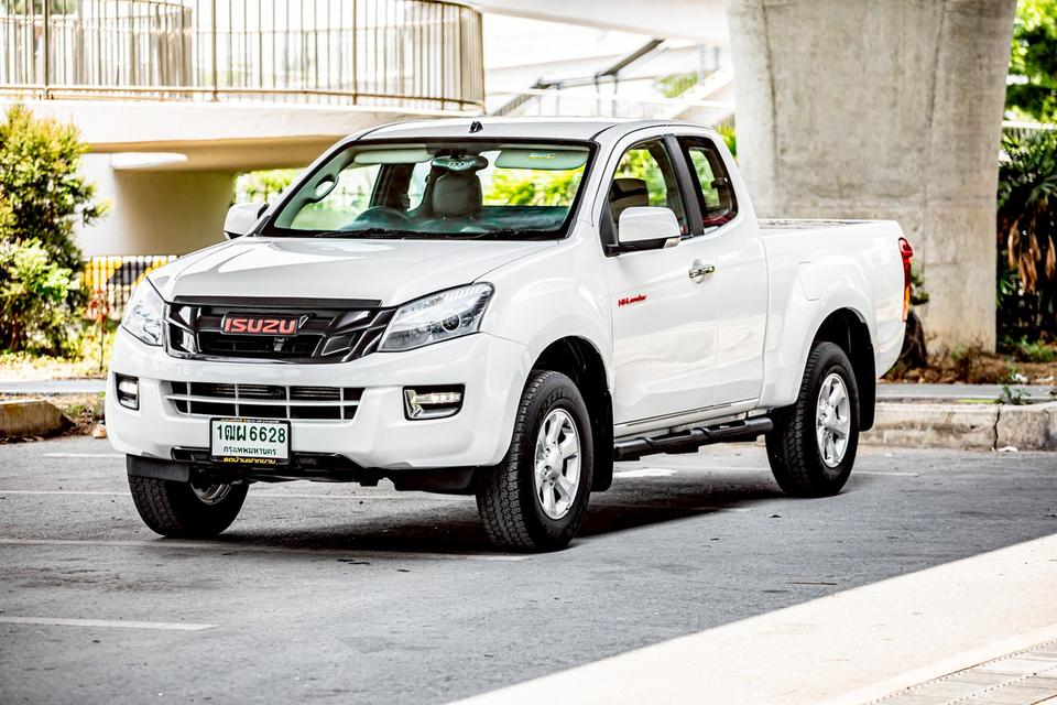 Isuzu D-Max Hi-Lander Cab 2.5 VGS Z ท๊อป ปี 2015 เกียร์ธรรมดา สีขาว 