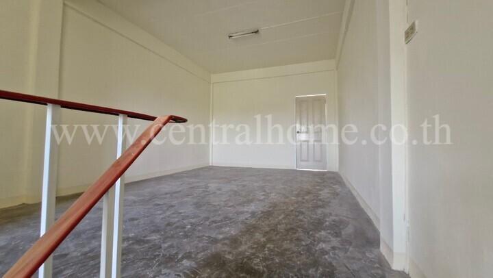 อาคารพาณิชย์ 4 ชั้น แยกปากเกร็ด นนทบุรี ทำเลดี ราคาถูก 5