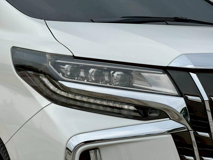 Toyota Alphard 2.5 SC Package MNC ปี 2020 จด 2021
