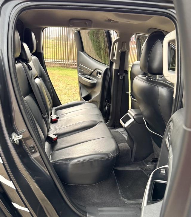 Mitsubishi Triton2.4GT Auto 4WD Premium รูปที่ 8